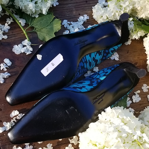 Gorgeous Butterfly Ferragmo size 8 mules & matching purse, made in Italy - Picture 6 of 12